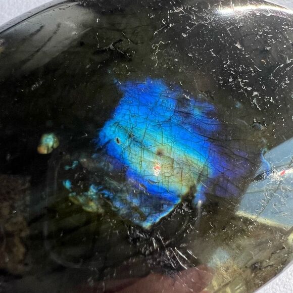 Labradorite Crystal‎ Palmstone (8) - Picture 3 of 11